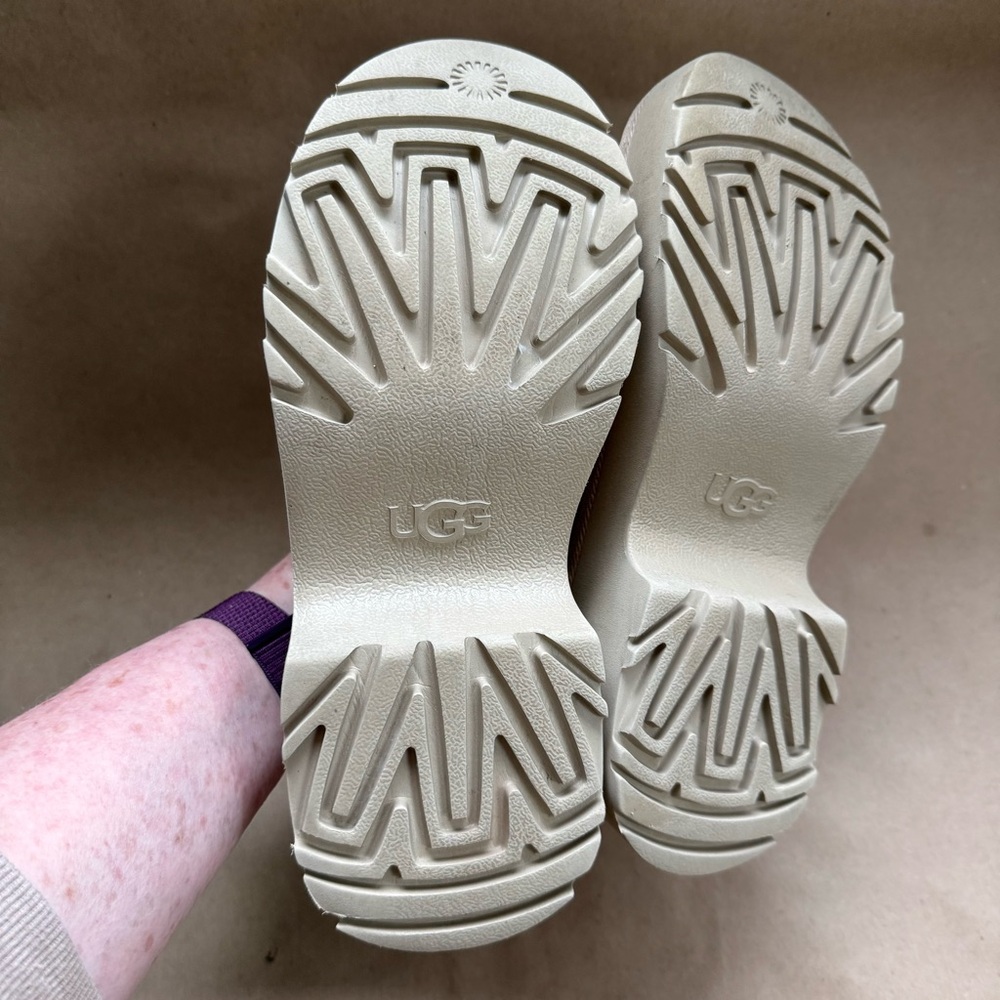 UGG New Heights Platform Clog in Sand Beige. Size 7 - Picture 5 of 6